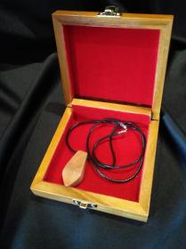 Venolli Necklace White + Exclusive Box - WJN002